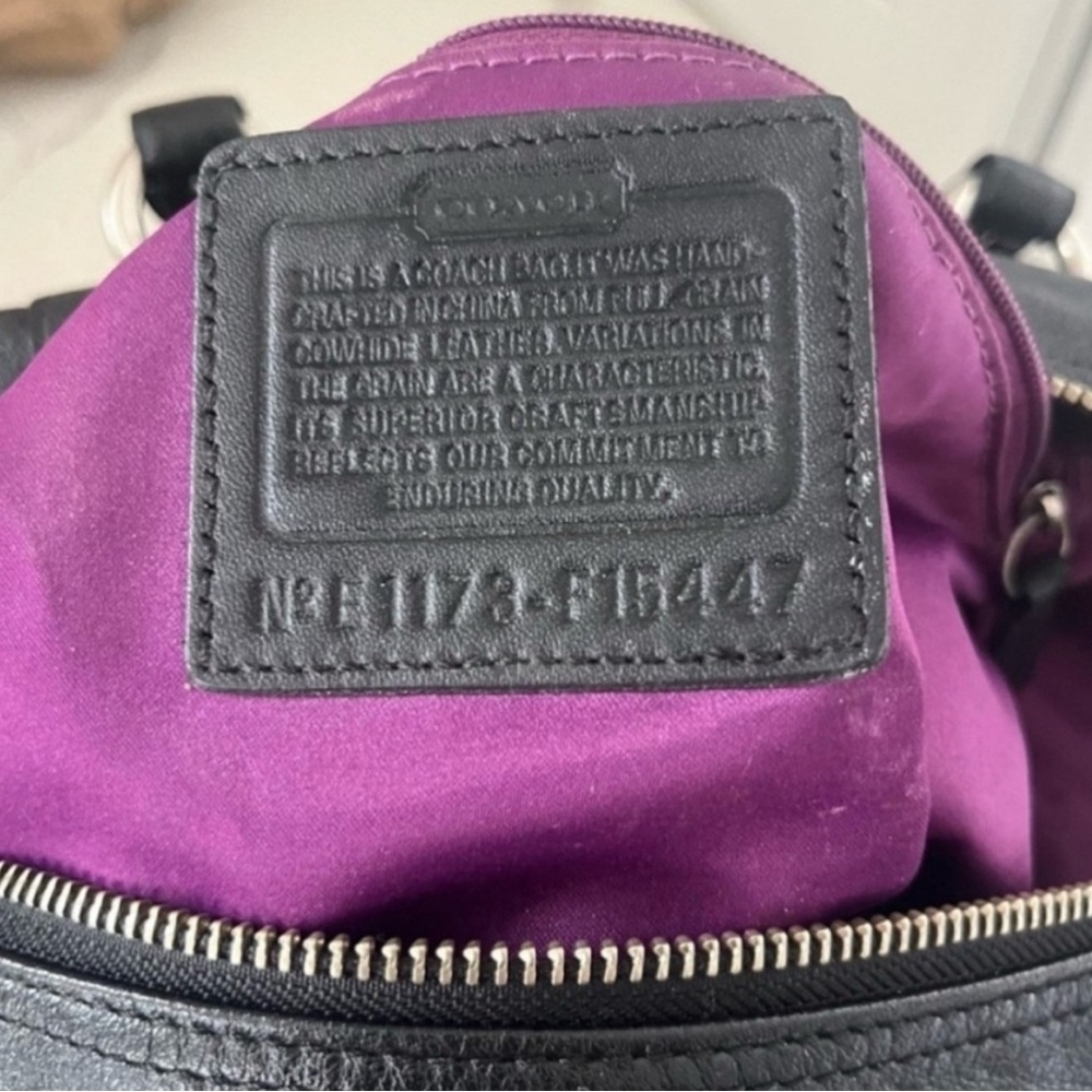 Coach , Black Women's leather Bag with handle and sholder strap - Picture 9 of 12